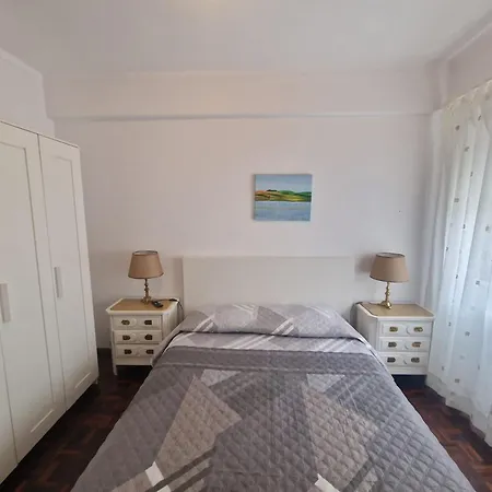 Goncalves Apartman Peniche